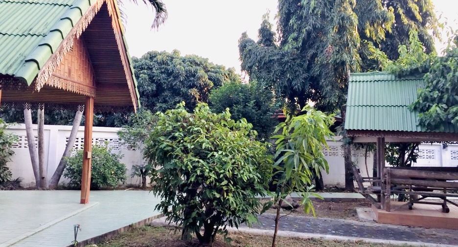 For sale 3 bedrooms house in Saraphi, Chiang Mai