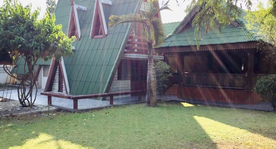 For sale 3 bedrooms house in Saraphi, Chiang Mai