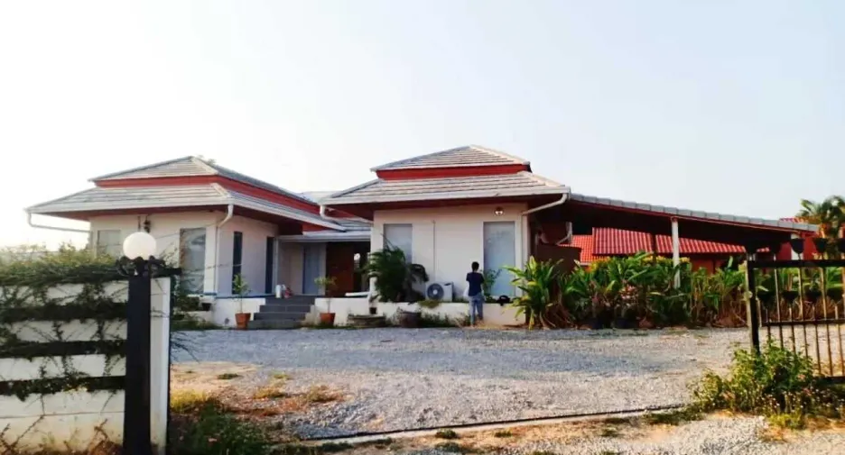 À vendre et à louer 2 chambres villa à Pran Buri, Prachuap Khiri Khan