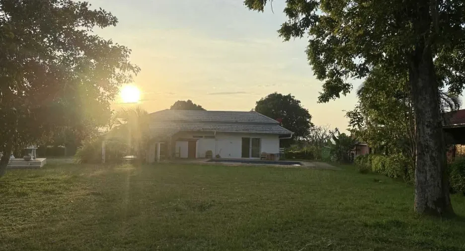 À vendre et à louer 2 chambres villa à Pran Buri, Prachuap Khiri Khan