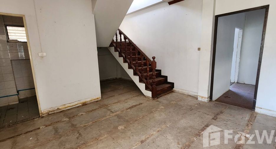 Продажа 4 спальни дом в Mueang Chiang Mai, Чианг Маи