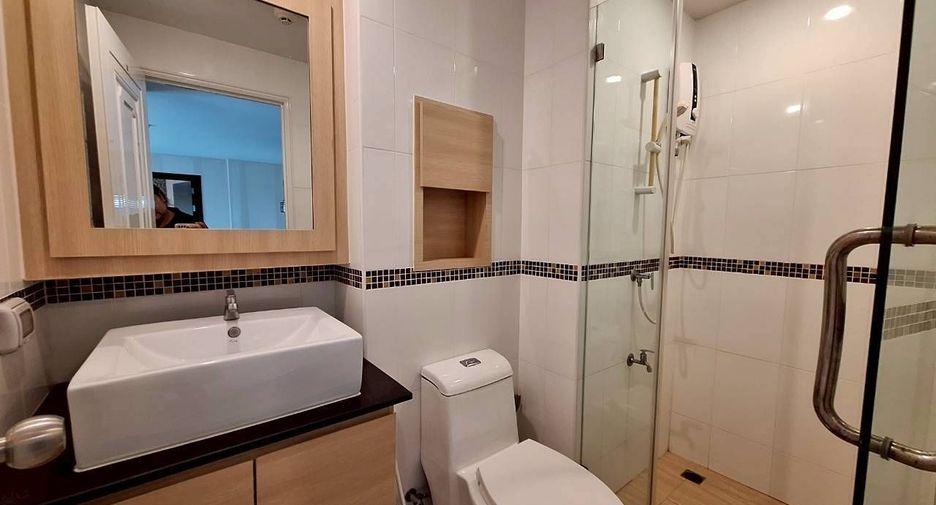 For rent 2 bedrooms condo in Hua Hin, Prachuap Khiri Khan