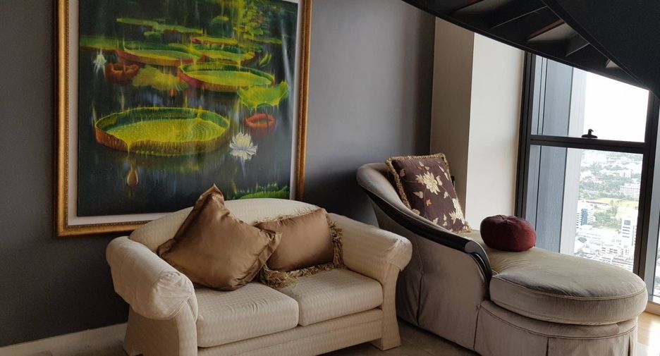 For sale 4 bedrooms condo in Sathon, Bangkok