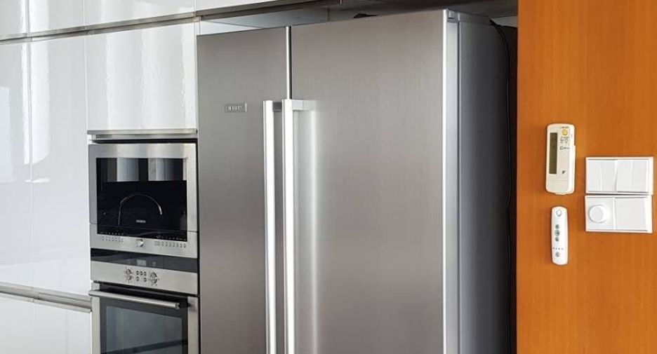 For sale 4 bedrooms condo in Sathon, Bangkok