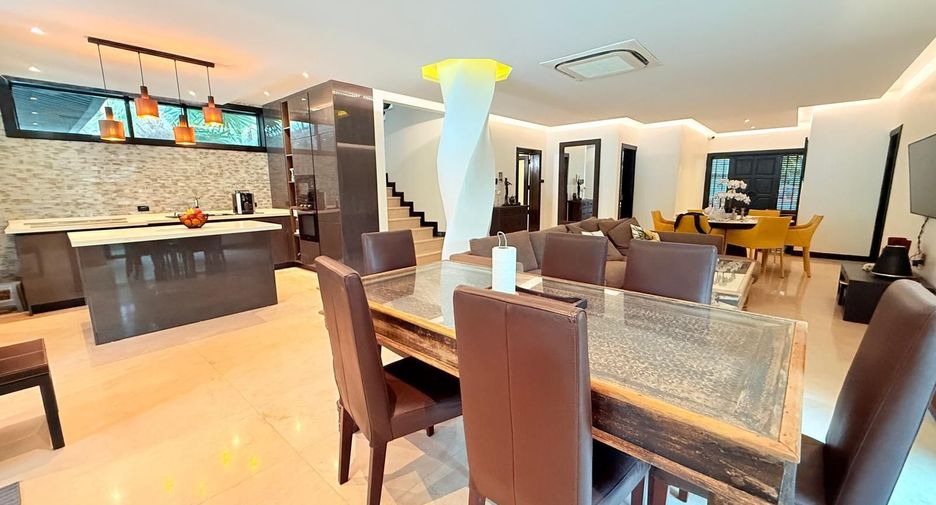 For sale 5 bedrooms villa in Hua Hin, Prachuap Khiri Khan