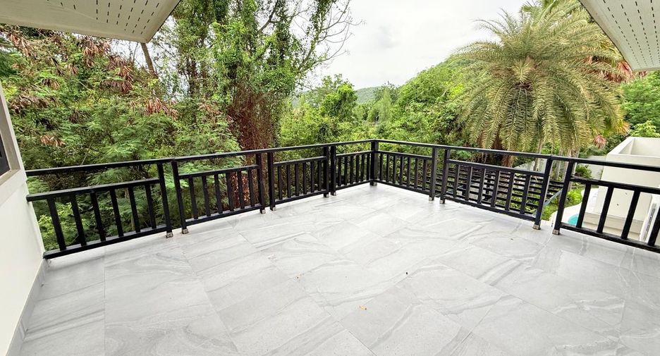 For sale 5 bedrooms villa in Hua Hin, Prachuap Khiri Khan