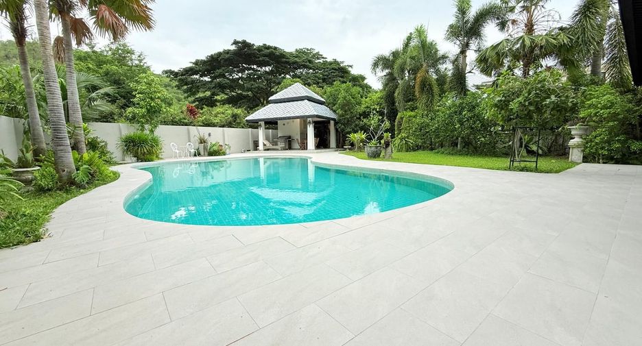 For sale 5 bedrooms villa in Hua Hin, Prachuap Khiri Khan