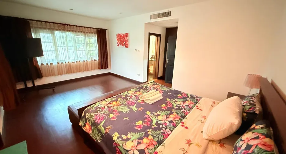 À vendre 5 chambres villa à Hua Hin, Prachuap Khiri Khan