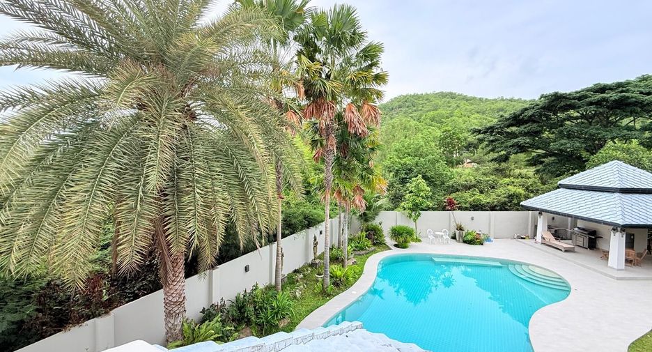 For sale 5 bedrooms villa in Hua Hin, Prachuap Khiri Khan
