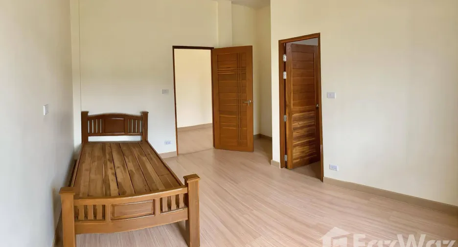Haus zum Kauf mit 4 Zimmer in Hang Dong, Chiang Mai