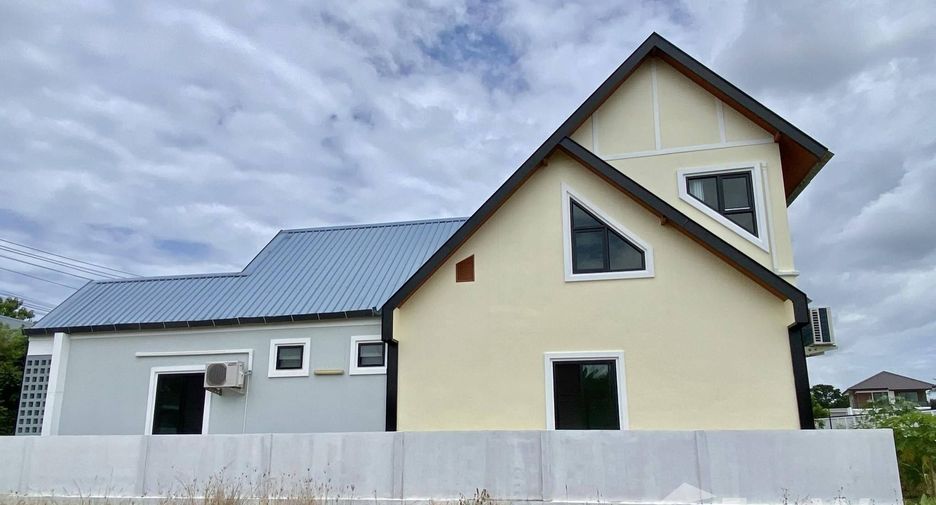 For sale 4 bedrooms house in Hang Dong, Chiang Mai