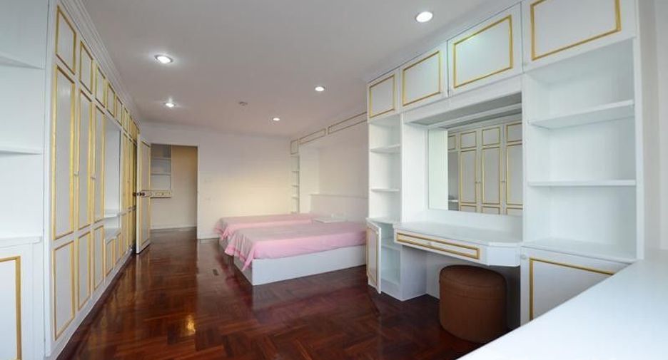 For sale and for rent 3 bedrooms condo in Watthana, Bangkok