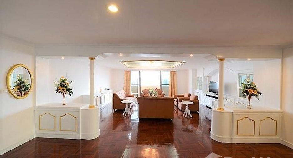 For sale and for rent 3 bedrooms condo in Watthana, Bangkok