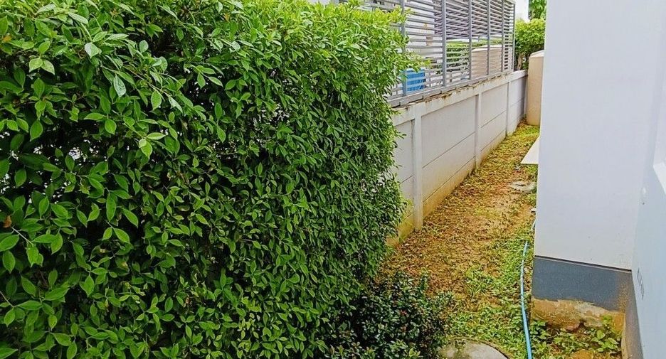 For sale 5 bedrooms house in Thawi Watthana, Bangkok