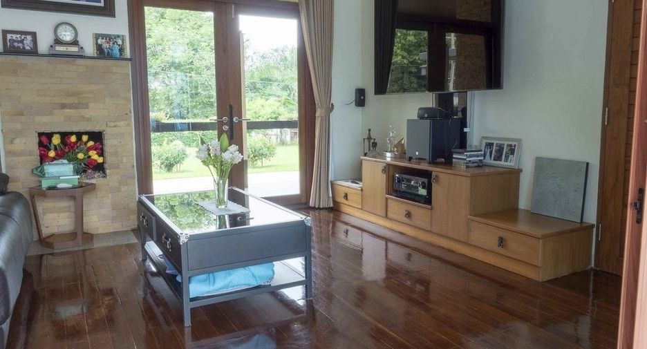 Villa en venta de 5 habitaciones en San Sai, Chiang Mai