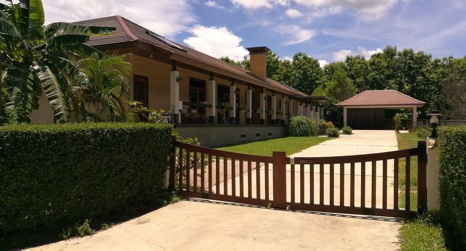 Villa en venta de 5 habitaciones en San Sai, Chiang Mai