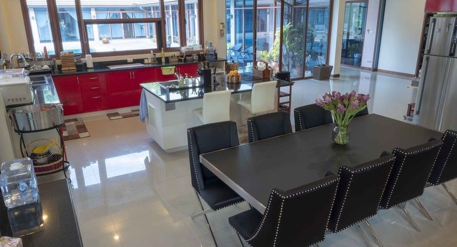 Villa en venta de 5 habitaciones en San Sai, Chiang Mai