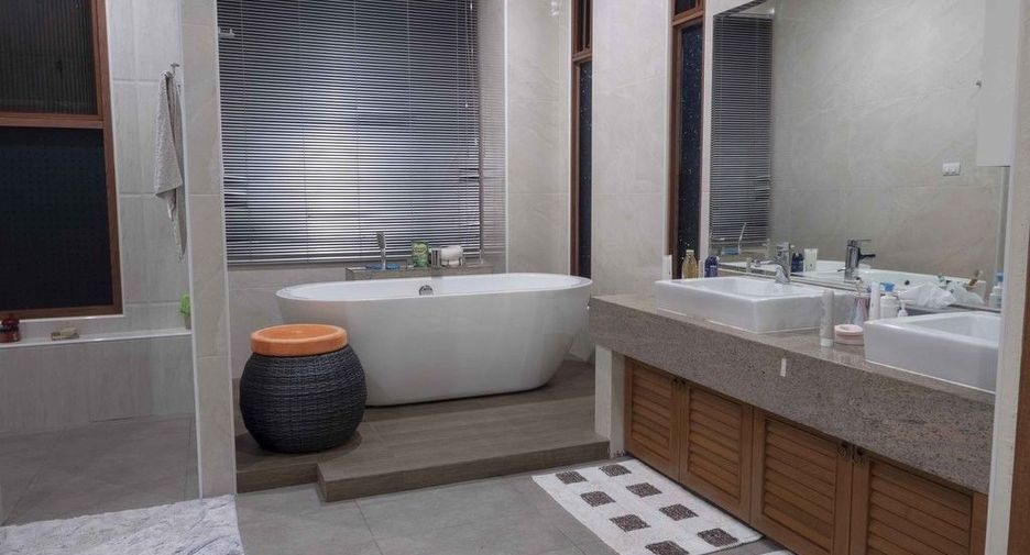 Villa en venta de 5 habitaciones en San Sai, Chiang Mai