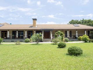 For sale 5 bedrooms villa in San Sai, Chiang Mai