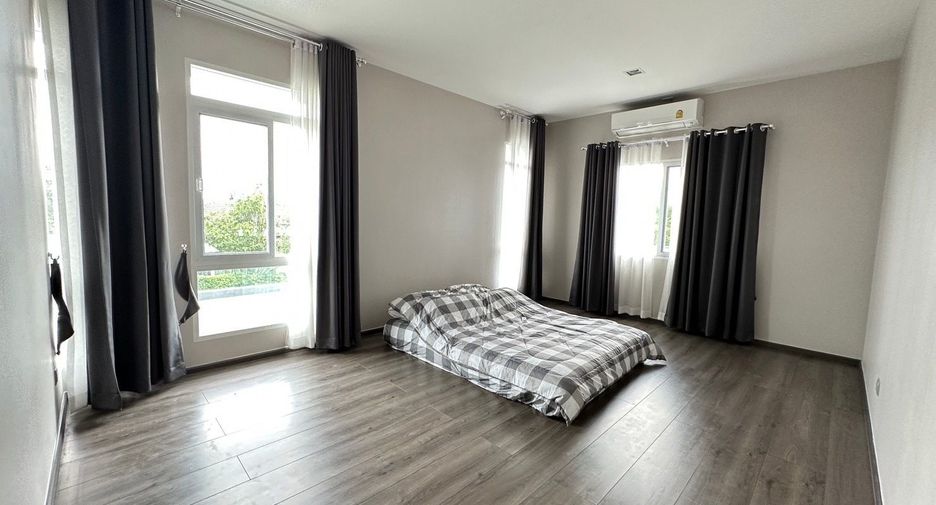 Casa en alquiler de 5 habitaciones en Mueang Chiang Mai, Chiang Mai