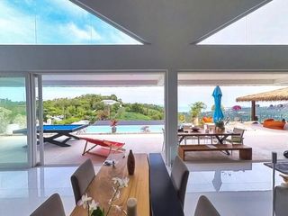 For sale 4 bedrooms villa in Ko Samui, Surat Thani
