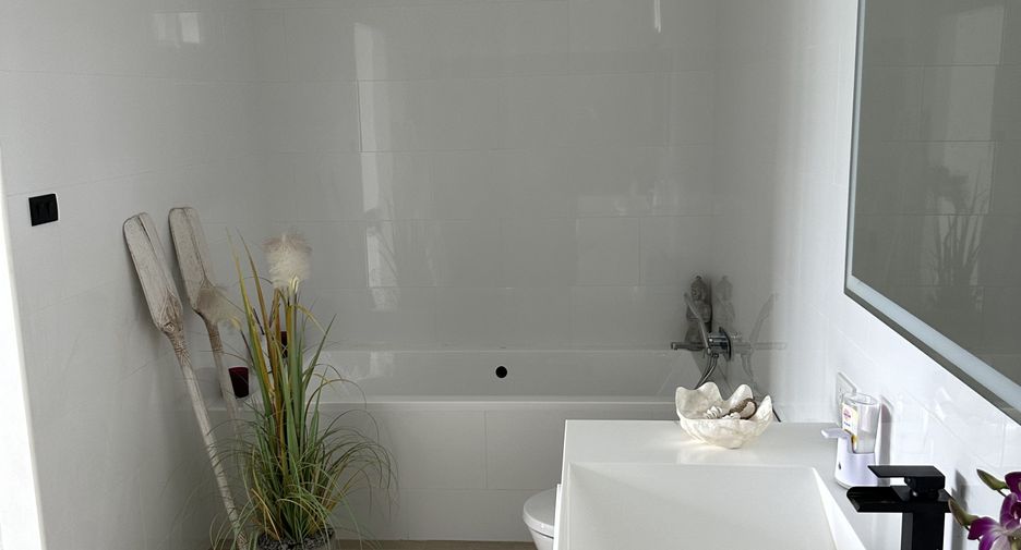 For sale 4 bedrooms villa in Ko Samui, Surat Thani