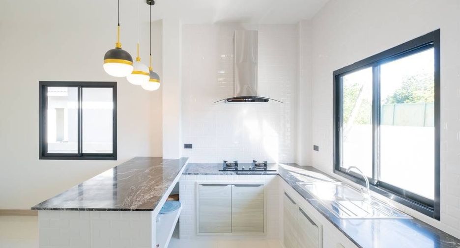 For sale 2 bedrooms house in San Kamphaeng, Chiang Mai