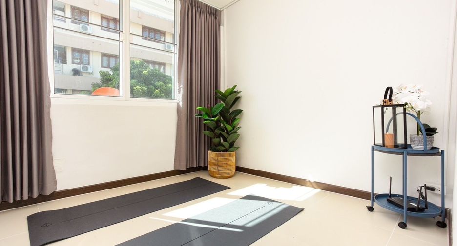 For rent 3 bedrooms townhouse in Mueang Chiang Mai, Chiang Mai