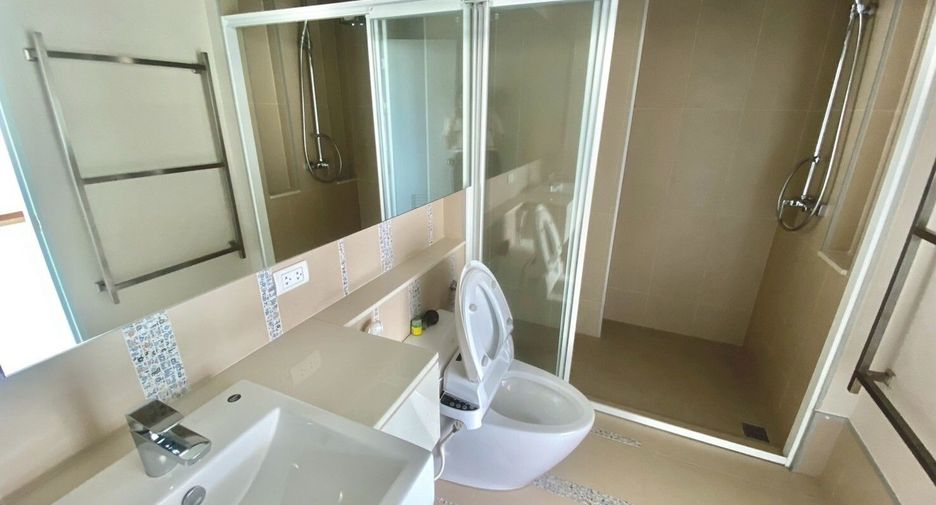For sale 2 bedrooms condo in Mueang Chiang Mai, Chiang Mai