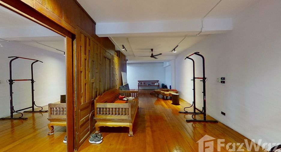 Reihenhaus zum Kauf mit 5 Zimmer in Sathon, Bangkok