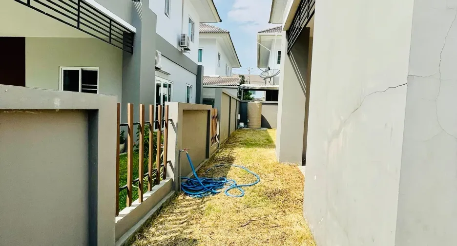 出租 4 卧室 独立屋 在 Hang Dong, Chiang Mai