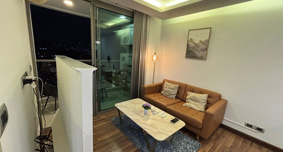 Condo en alquiler de 1 habitaciones en Bang Lamung, Chonburi
