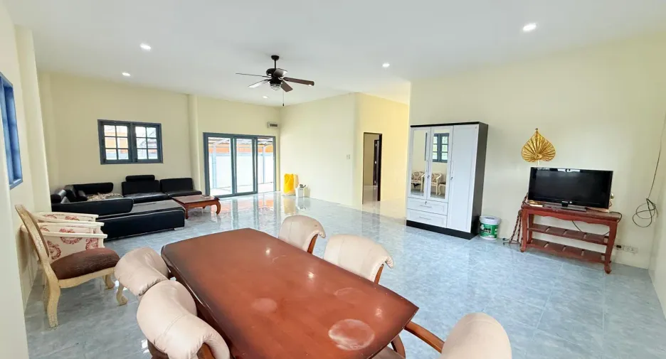 For sale 2 bedrooms villa in Hua Hin, Prachuap Khiri Khan