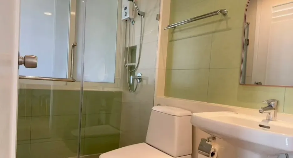 Продажа 1 кровать кондо в Сатхон, Бангкок