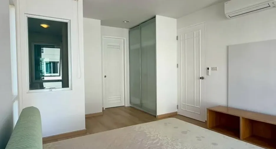 Продажа 1 кровать кондо в Сатхон, Бангкок