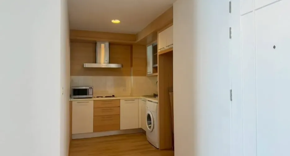 Продажа 1 кровать кондо в Сатхон, Бангкок