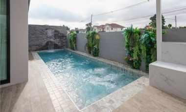 For sale 5 bedrooms villa in Hang Dong, Chiang Mai