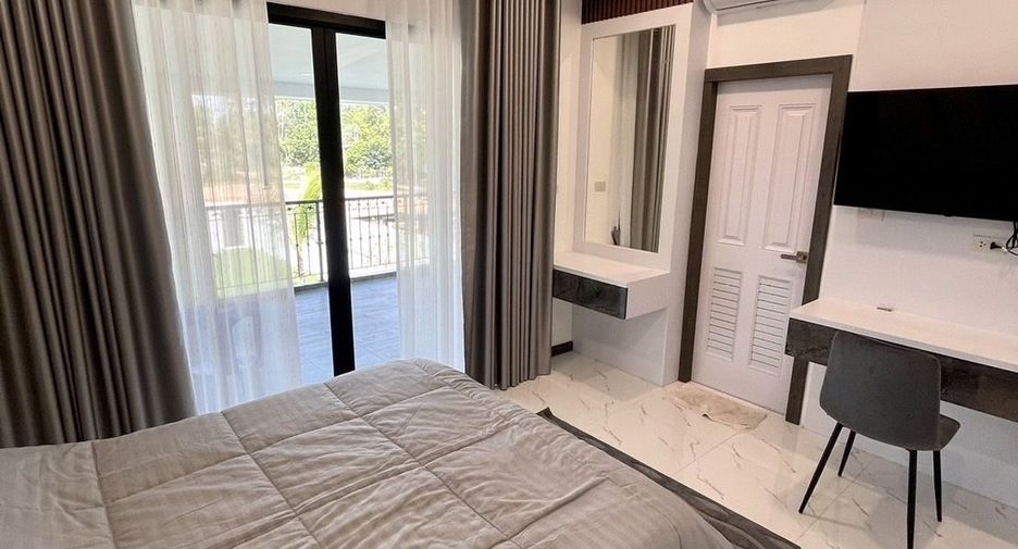 Villa en alquiler de 4 habitaciones en Bang Lamung, Chonburi