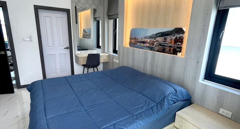 Villa en alquiler de 4 habitaciones en Bang Lamung, Chonburi