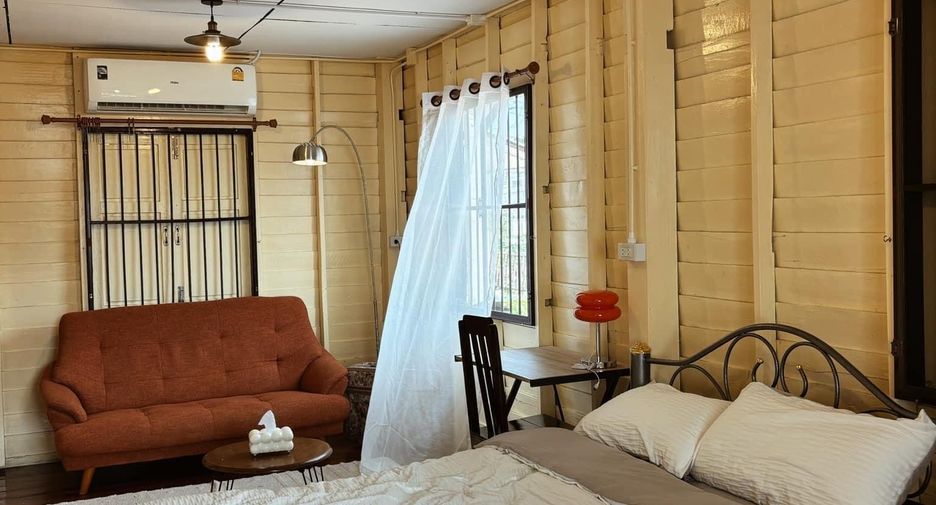 For rent 4 bedrooms house in Mueang Chiang Mai, Chiang Mai