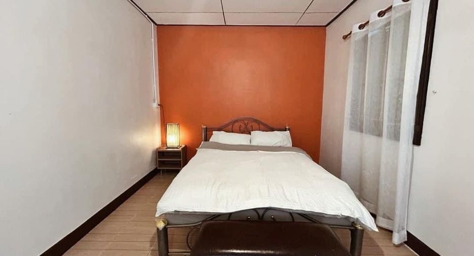 For rent 4 bedrooms house in Mueang Chiang Mai, Chiang Mai