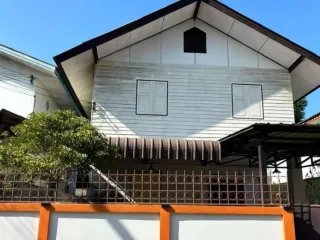 For Rent 4 Bedroom House In Mueang Chiang Mai