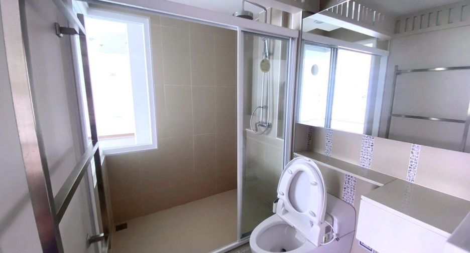 For sale 2 bedrooms condo in Mueang Chiang Mai, Chiang Mai