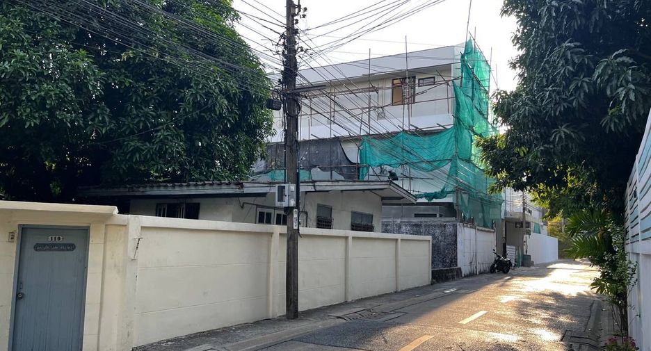 For sale land in Watthana, Bangkok
