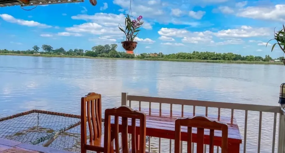 For sale 2 ベッドルーム hotel in Mueang Uthai Thani, Uthai Thani