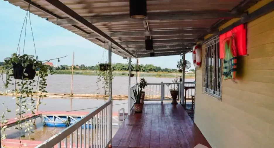 For sale 2 ベッドルーム hotel in Mueang Uthai Thani, Uthai Thani