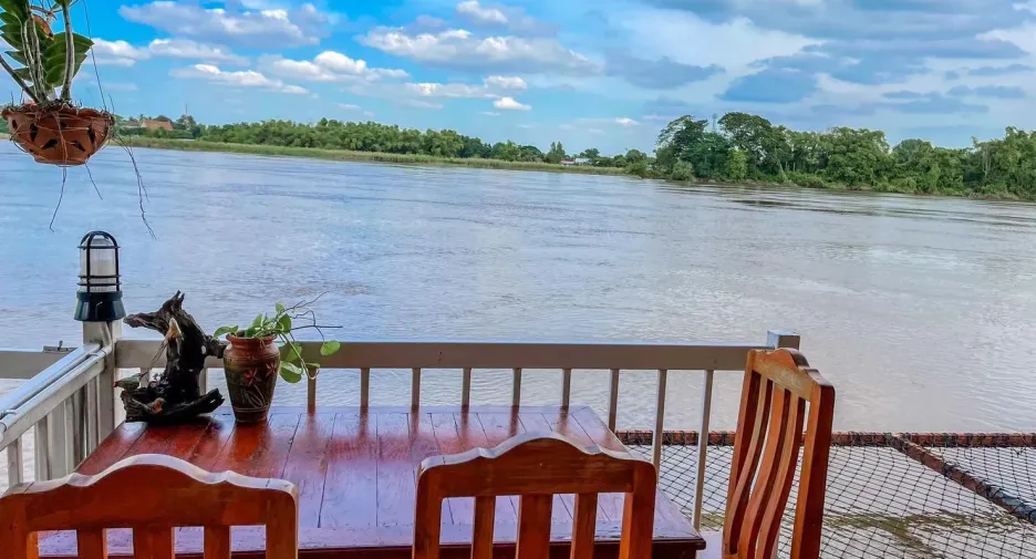 For sale 2 ベッドルーム hotel in Mueang Uthai Thani, Uthai Thani