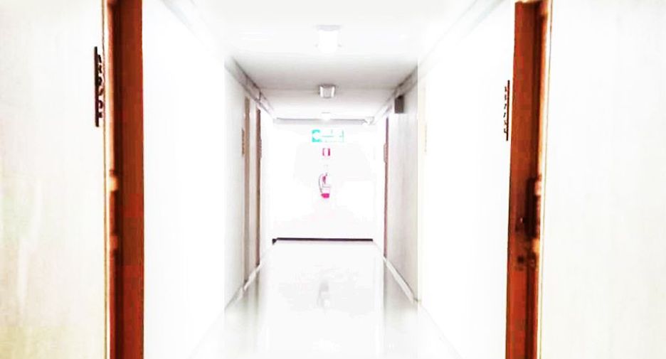 For sale 1 bed condo in Huai Khwang, Bangkok