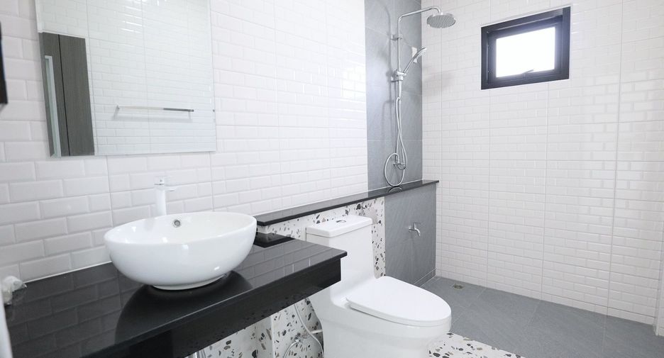 Casa en venta de 2 habitaciones en San Kamphaeng, Chiang Mai