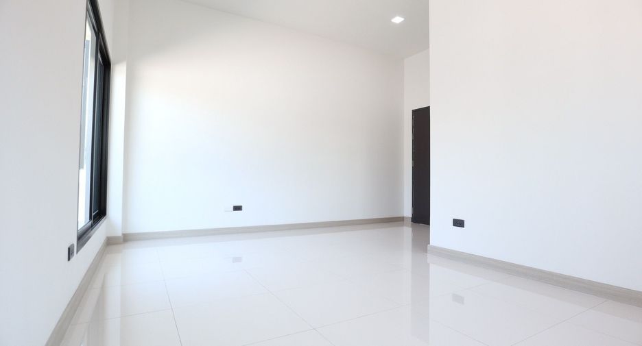 Casa en venta de 2 habitaciones en San Kamphaeng, Chiang Mai